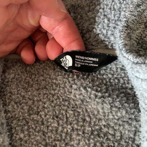 Unisex 3/4 Zip NorthFace Sweatshirt - Picture 2 of 2